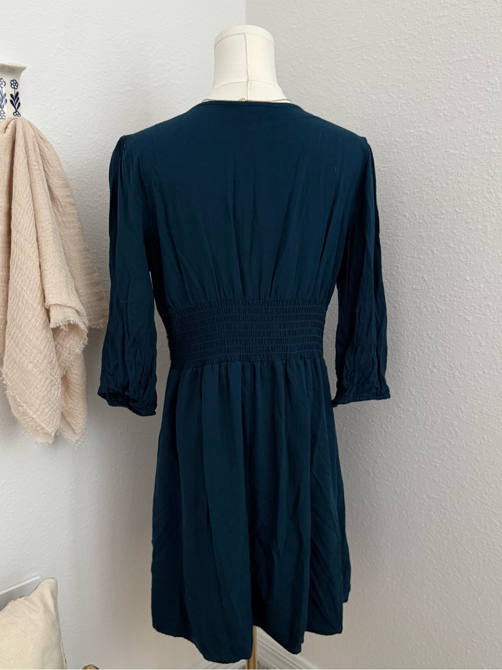 Blu Ivy Embroidered Boho Dress Size Large Francesca’s Floral Tassel - Picture 4 of 7